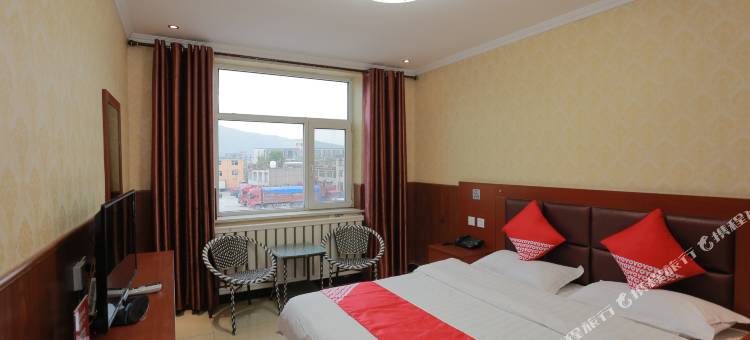 OYO西宁少英商务宾馆图片