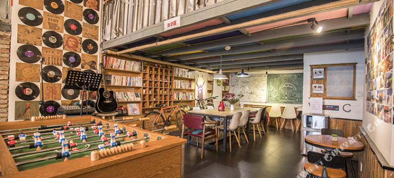 西宁河湟记忆青年旅舍(城东万达广场店)图片