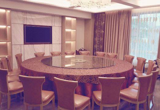 New World Hotel HuaijiHotel Overview