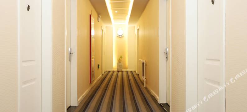 烟台爱乐唯主题酒店图片