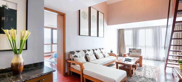 花筑·英溪河畔酒店(德清西站市中心店)图片