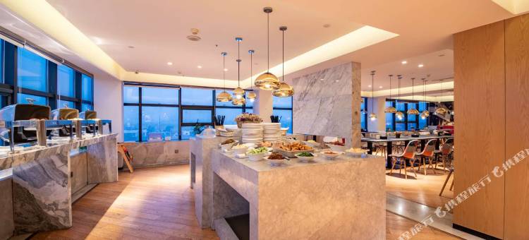 云酒店(襄阳光彩店)图片