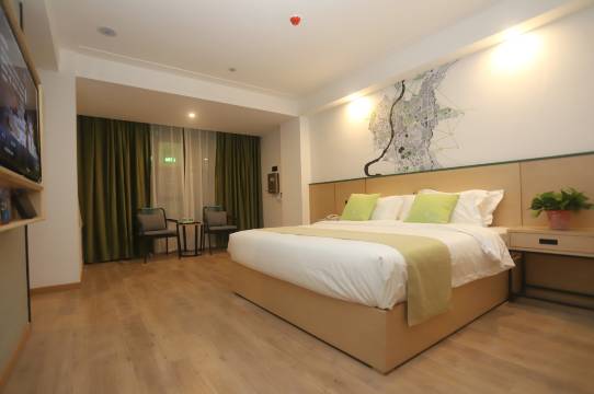 青皮树酒店(周口鹿邑真源大道店)