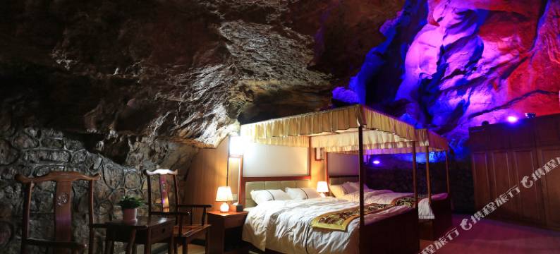 漓月洞府龙泉温泉民宿图片