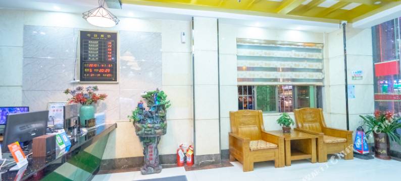 满意100时尚酒店(海口府城南北水果市场店)图片