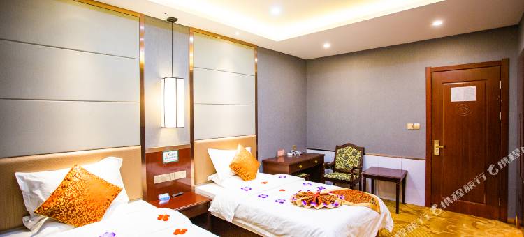 TOWO上品酒店(格尔木八一中路昆仑花园广场店)图片