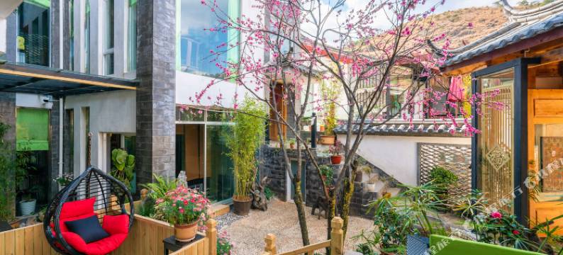 丽江桃·灼天空之镜客栈图片