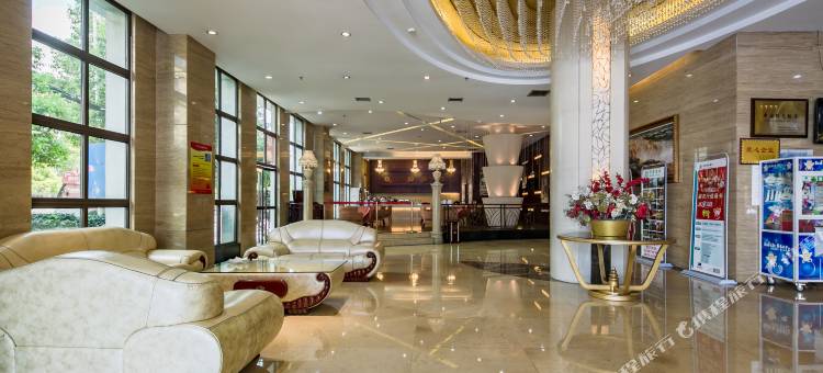 富源百庭酒店图片