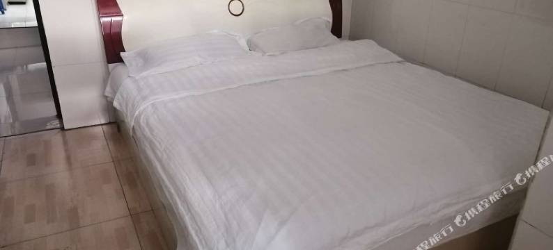 峨眉山和平旅馆图片