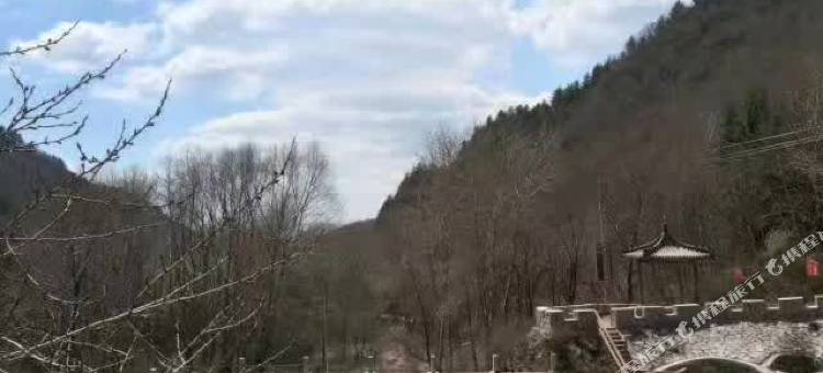宁城松枫山庄图片
