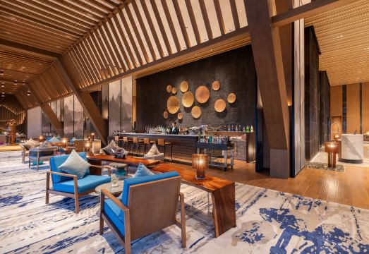 Wyndham Grand Yangon Hotel Overview