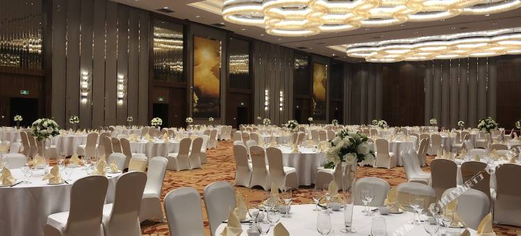 大连体育中心皇冠假日酒店(大连北站店)图片