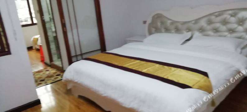 夜景宾馆(镇远青龙洞石屏山店)图片