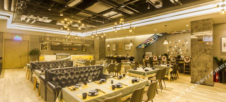 青岛玺悦假日酒店(台东步行街店)图片