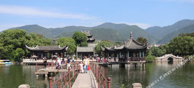 速8酒店(武汉欢乐谷店)图片