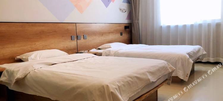 易佰良品酒店(锦州火车站店)图片