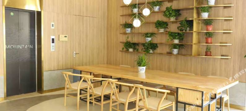 千峋酒店(无锡太湖欢乐园店)图片