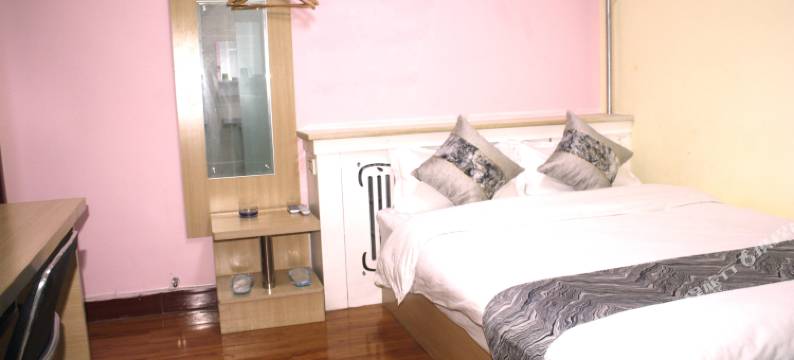 顺为快捷宾馆(嘉峪关大唐美食街店)图片