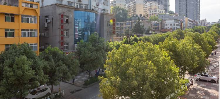 安康汉江之城酒店(火车站店)图片