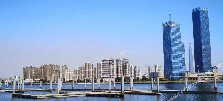 天津海河映象电竞海景公寓(海洋馆滨海高铁站店)图片