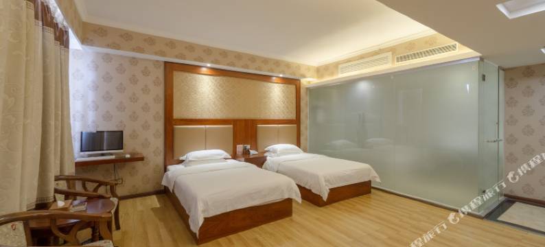 兴业大厦(吴川市第一中学店)图片