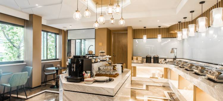 南京新街口大行宫地铁站亚朵轻居酒店图片