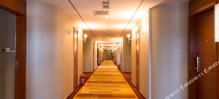 岫岩乐雪商务酒店图片