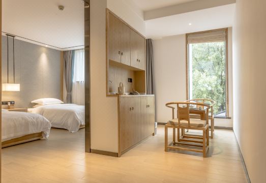 Manting · M Meishu Resort Hotel (Zhangjiajie National Forest Park Wulingyuan Branch)Hotel Overview