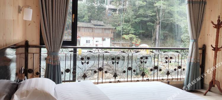 龙胜千山原家居酒店图片