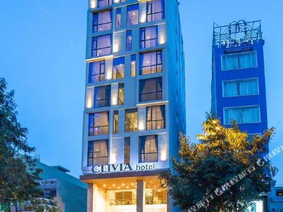 克里瓦套房酒店