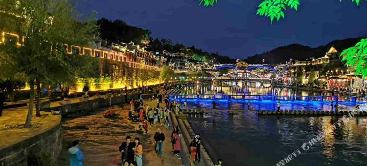 凤凰缘江景宾馆图片