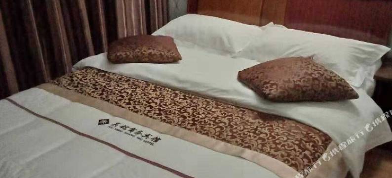 阆中吴铭商务宾馆图片