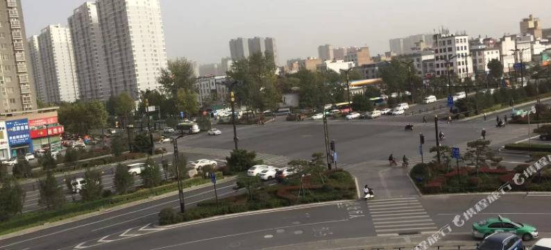 澜悦轻居酒店(宝龙城市广场店)图片
