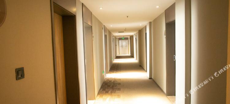 睿柏云酒店(泰安龙潭路泰山天外村店)图片