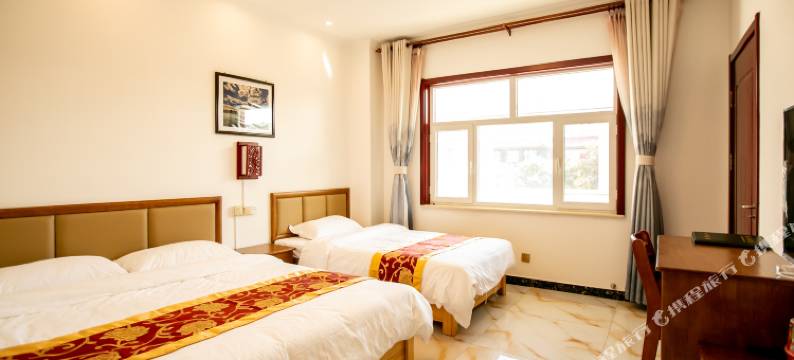 易县仙人快捷假日酒店图片