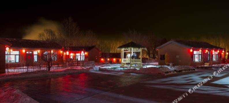 亚布力元茂屯民俗温泉度假村(亚布力滑雪旅游度假区店)图片