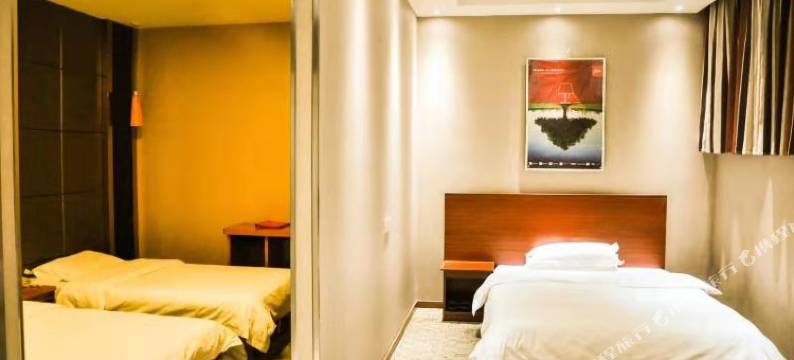 华苑轻舍酒店(沈丘东关汽车站店)图片