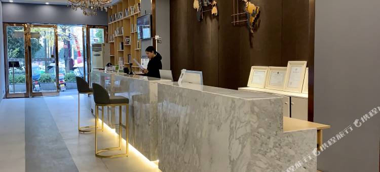 凯里新世纪酒店(国贸购物中心大十字店)图片