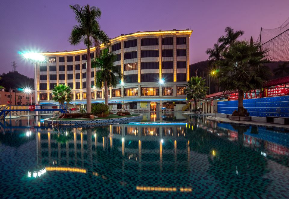 海丰龙丰运动主题酒店外景图