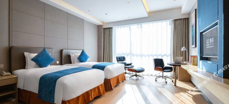 H水晶酒店(大连开发区金马路店)图片