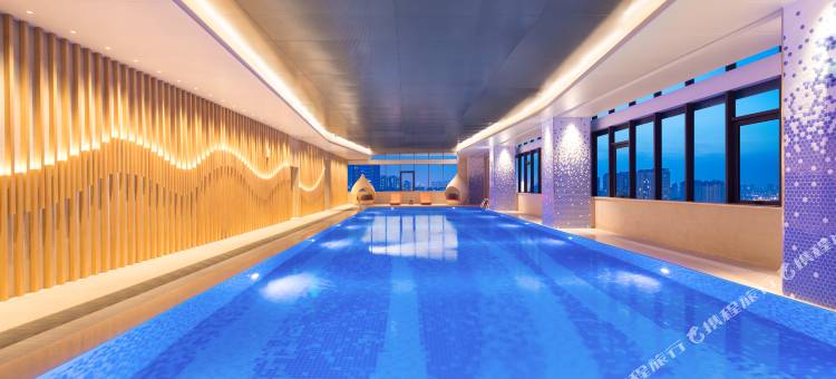 天津中北假日酒店(西青大悦汇店)图片