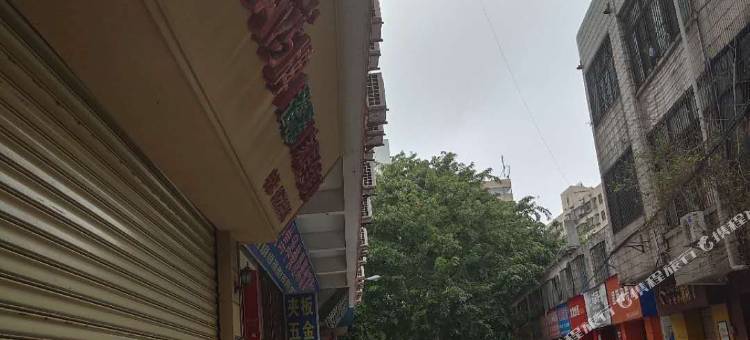 OYO格莱登时尚酒店(海口和平北路省中医院店)图片