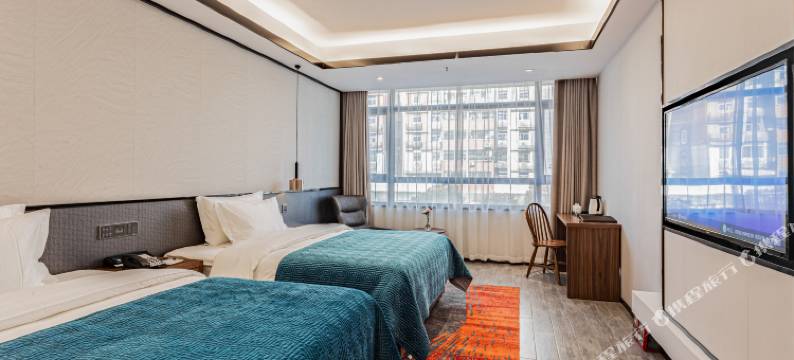 铂曼酒店(深圳宝安中心体育馆翻身地铁站店)图片