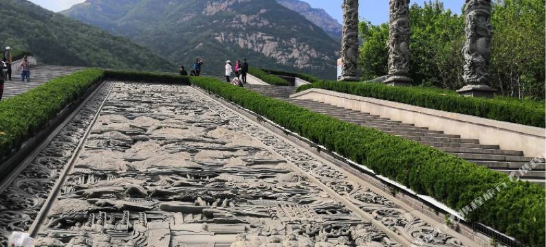 泰安天外村度假酒店图片