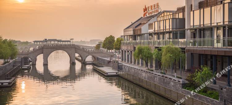 美锦酒店(苏州金鸡湖李公堤店)图片