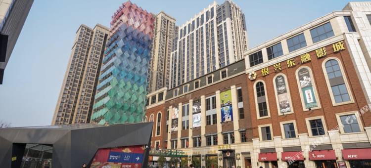 樱悦美宿影院公寓(杨家湾地铁口武汉工程大学武昌校区店)图片