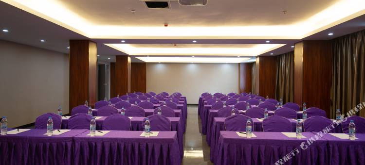 柏曼酒店(江门五邑大学利和广场店)图片