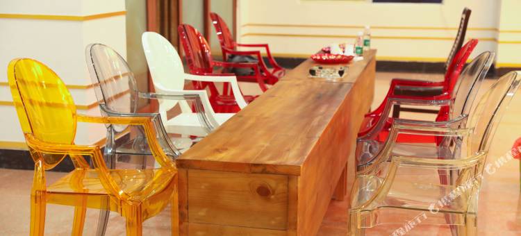 乐东中庭酒店(黄流车站店)图片