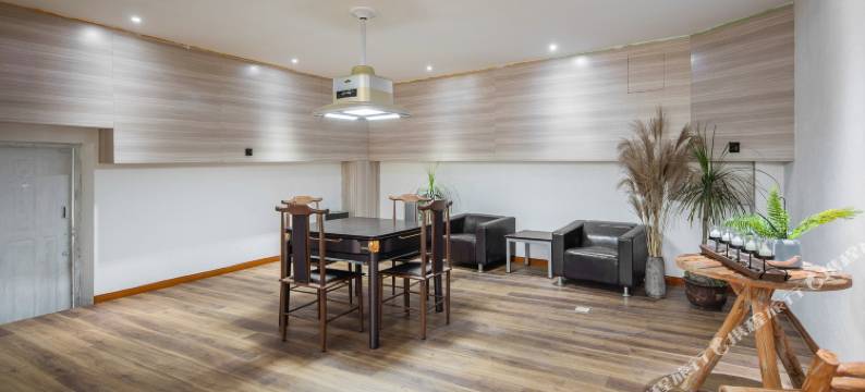 月伴·山屿酒店(重庆解放碑洪崖洞店)图片