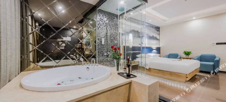 艺龙安云酒店(上海瑞金医院打浦桥地铁站店)图片